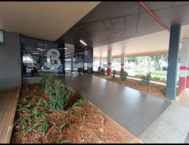 BUSINESS PROPERTY TO RENT IN CRESTA